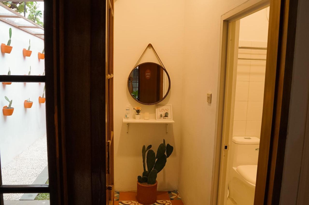 Bed and Breakfast Roemah Renjana Bandung Zewnętrze zdjęcie