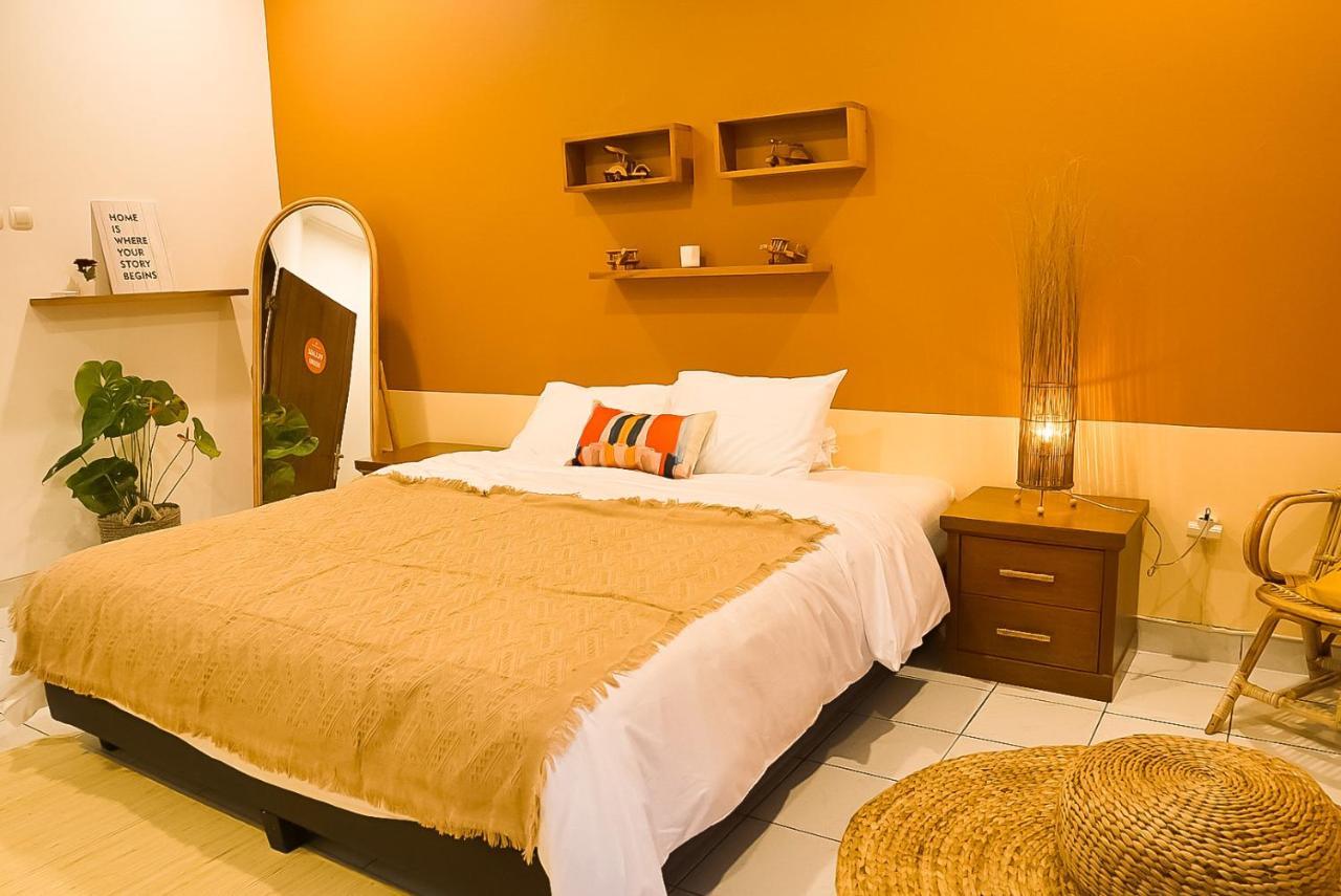 Bed and Breakfast Roemah Renjana Bandung Zewnętrze zdjęcie