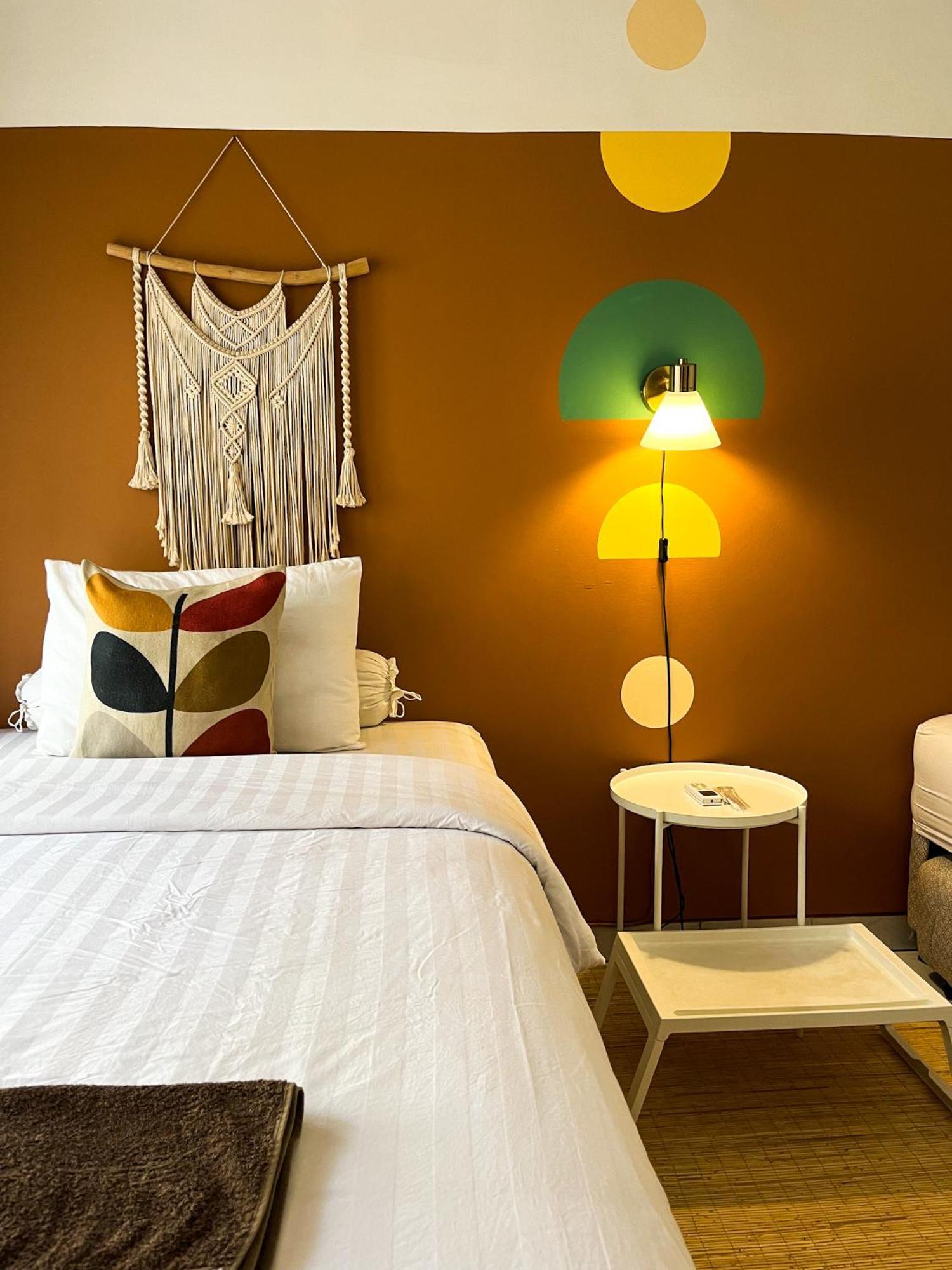 Bed and Breakfast Roemah Renjana Bandung Zewnętrze zdjęcie